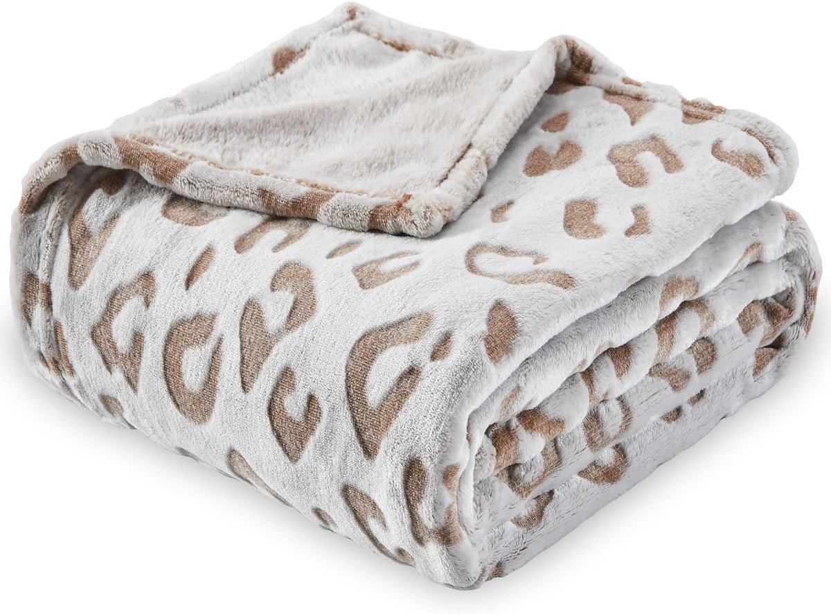 SOCHOW Flannel Cheetah Print Throw Blanket, 50 X 60 Inches, Brown Leopard