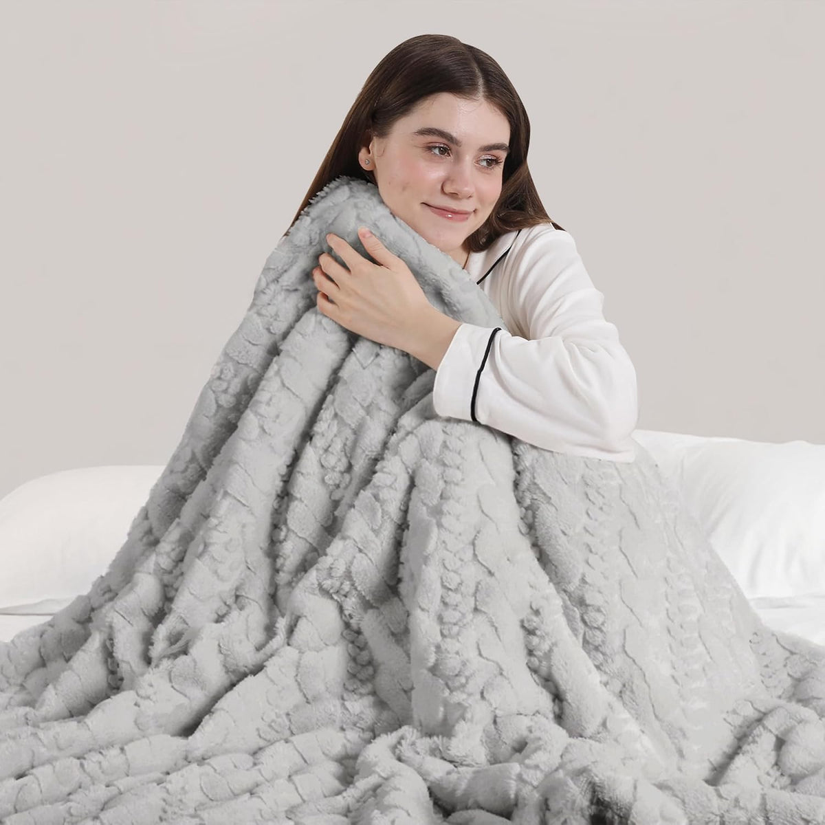 ESTINGO Electric Throw Heated Blanket, Faux Fur Throw Heated Blanket