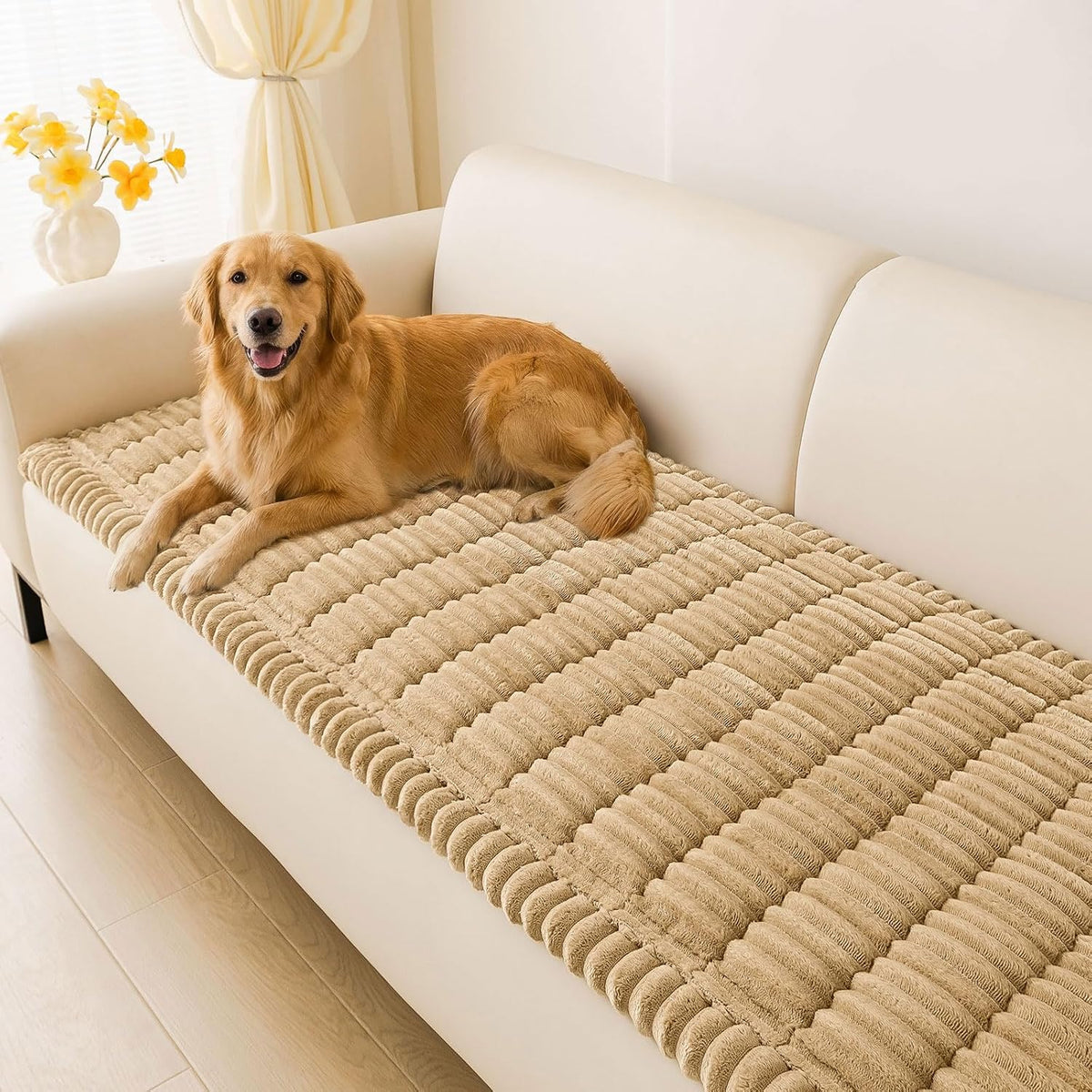 Hyha Couch Cover for Dogs, Washable Non Slip Plush Flannel Sofa Protector | Thick Flannel, Anti-Slip Backing, Pet Hair & Scratch Protection, Fits Sofa & Loveseat (27.6" X 59")