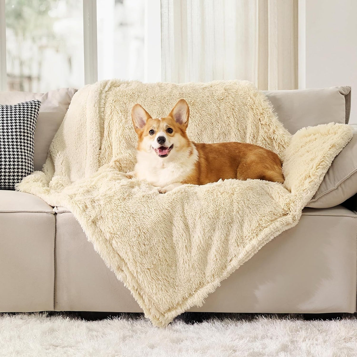 Bedsure Waterproof Dog Blanket for Small Dogs Cats Fluffy Faux Fur, 30X40