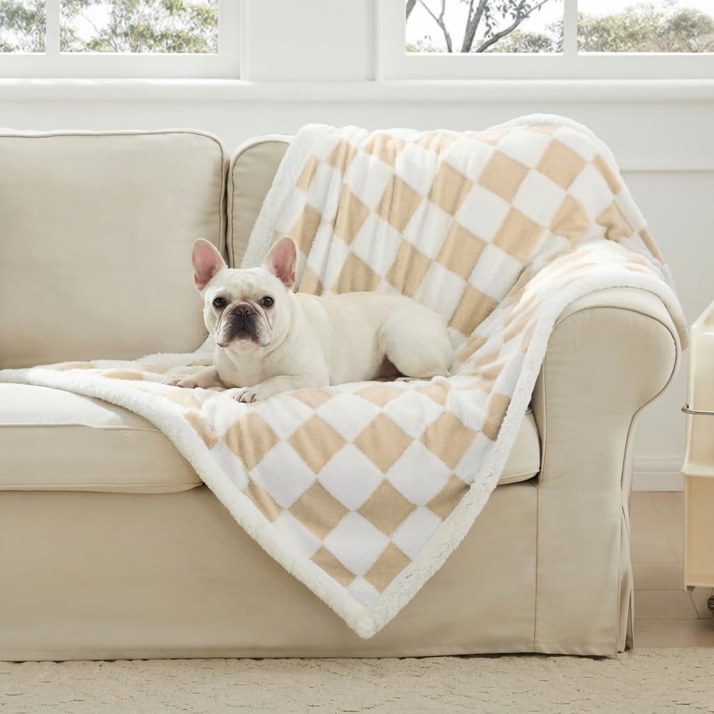 Ohocut Checkered Dog Blanket, Beige Khaki Jacquard Sherpa Blankets for Small Dog and Cats, Cute Aesthetic Style Fluffy Fleece Pets Blanket for Couch Protection Washable, 25"X35"