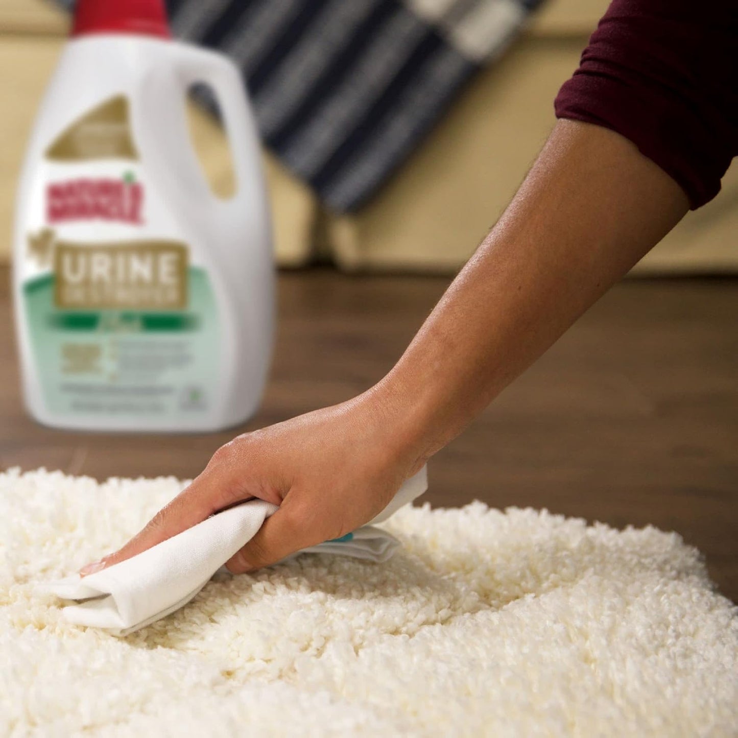 Nature’S Miracle Urine Destroyer plus for Dogs, Enzymatic Formula Tough on Strong Cat Urine and the Yellow Sticky Residue, 1 Gal