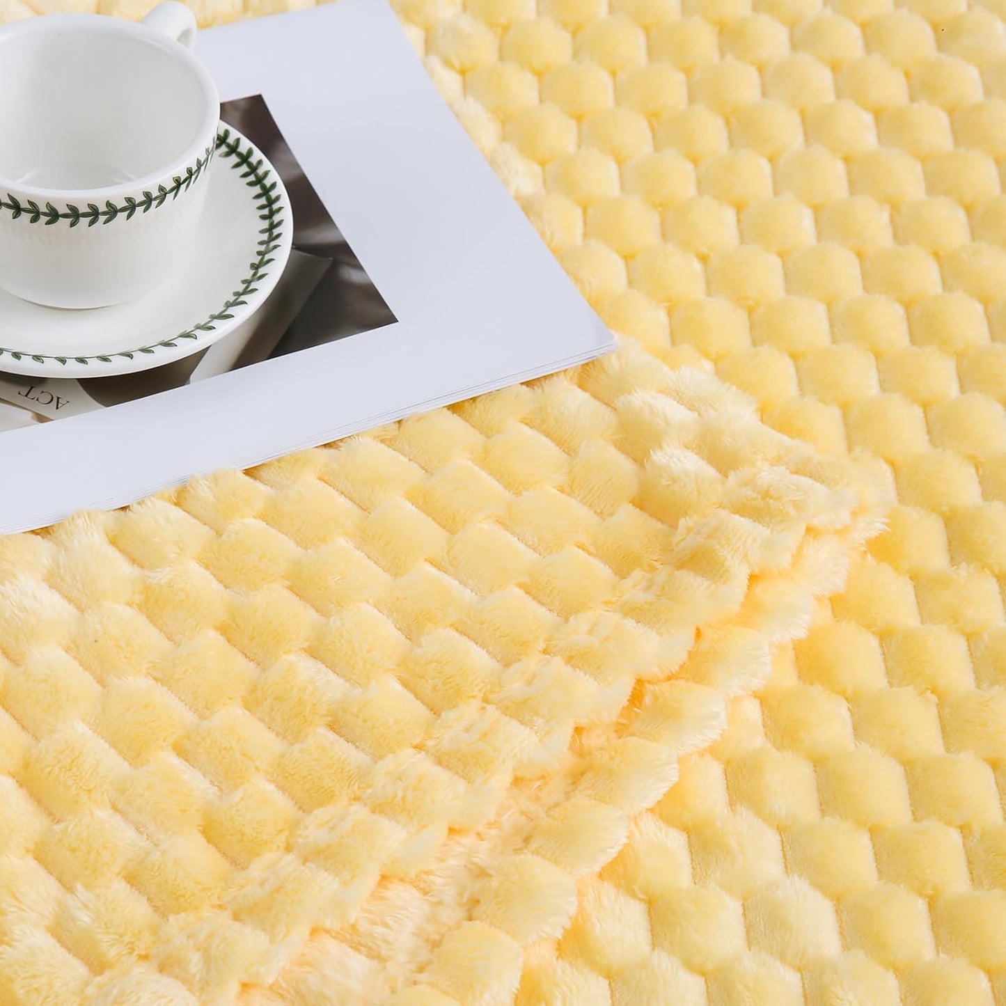 Bnuitland Light Yellow Flannel Throw Blanket (50X40 Inches), 300 GSM Fleece Cozy Warm Soft Lightweight Bed Sofa Blanket for Babys and Pets, Suitable for All Seasons
