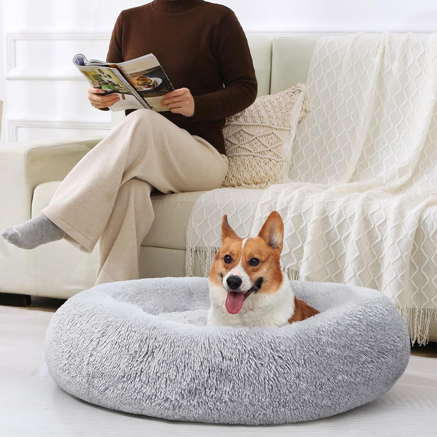 JOLLYVOGUE Small Dog Bed, Calming Soft Anti-Anxiety Donut Cat Bed, Washable round Fluffy Cushion for Small and Medium Pets (20")