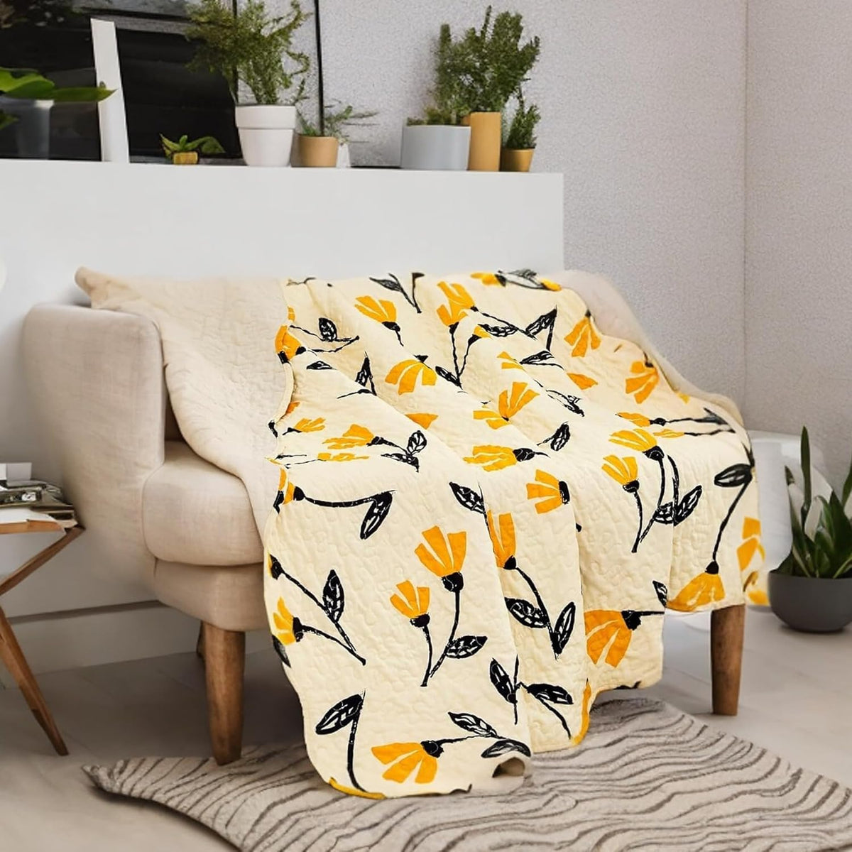 Dada Bedding Botanical Floral Throw Blanket - Quilted Yellow Fleur Golden Orange Spring Time Tulips - Scalloped Edges Bright Vibrant Ivory Cream - 50 X 60