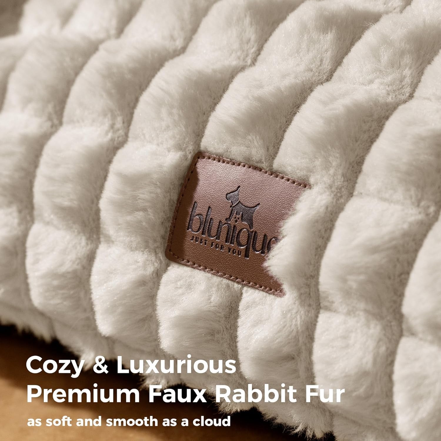 Cute Dog Beds for Small/Medium Dogs/Cats, Washable Dog Sofa Faux Rabbit Fur Pet Bed, Supportive Dog Couch with Removable Zipper Cover for Indoor Cats/Dog, 30 X 20 X10Inch, off White
