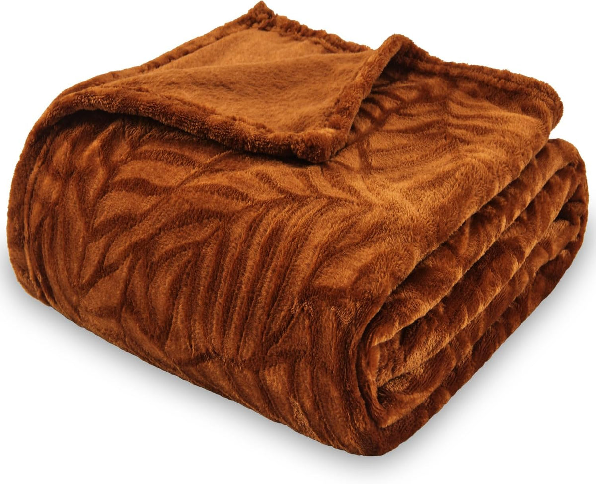 SOCHOW Super Soft Flannel Fall Throw Blanket, 50 X 60 Inches, Caramel
