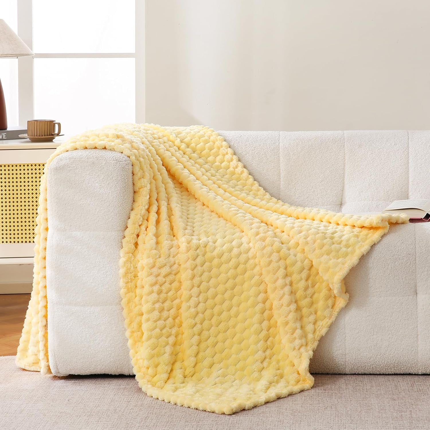 Bnuitland Light Yellow Flannel Throw Blanket (50X40 Inches), 300 GSM Fleece Cozy Warm Soft Lightweight Bed Sofa Blanket for Babys and Pets, Suitable for All Seasons