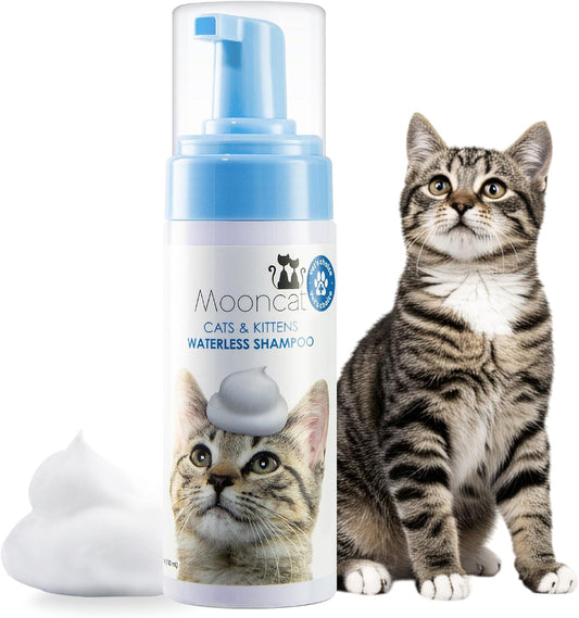 Mooncat Waterless Cat Shampoo, Short Hair Cats, No-Rinse Lick Safe Foam