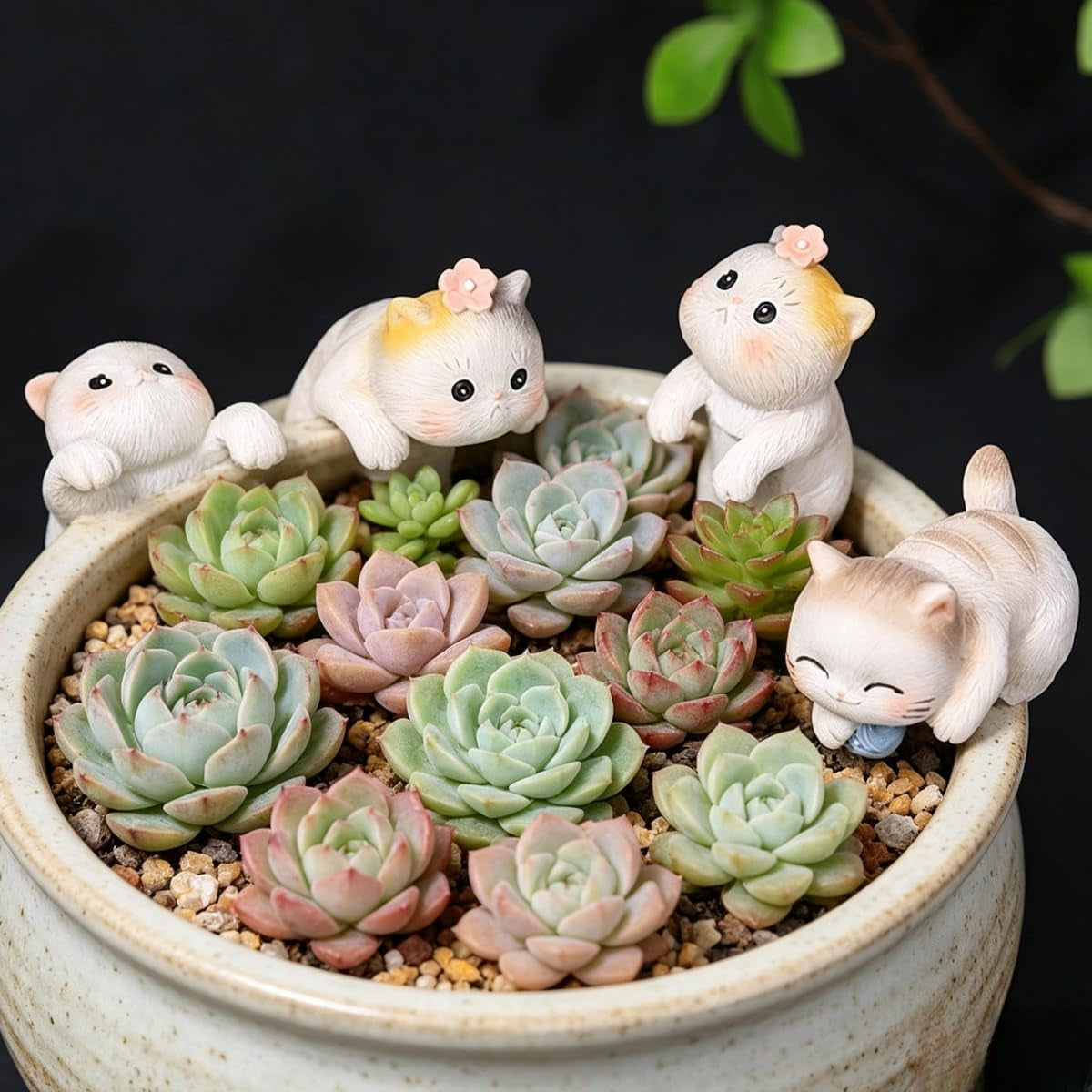Set of 4 Hanging Cat Figurines Flower Pot and Vase Hugger Cute Resin Kitten Bonsai Terrarium Edge Decor Planter Pot Hanger Fairy Garden Ornaments