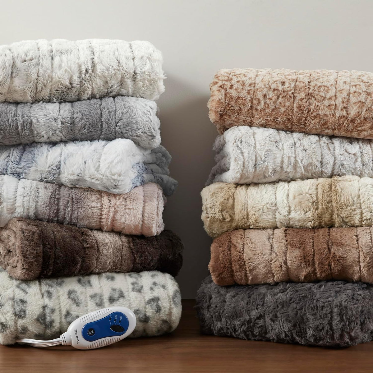 Beautyrest Reversible Heated Throw, Faux Fur Electric Blanket, Sand