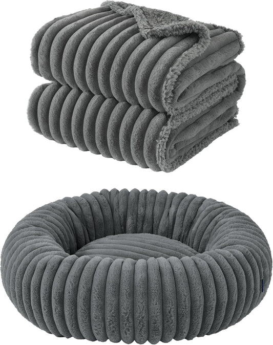 Bedsure Donut Large Dog Bed 30X30X8 Inches with Waterproof Dog Blankets for Medium Dogs 30"X40", Warm Grey