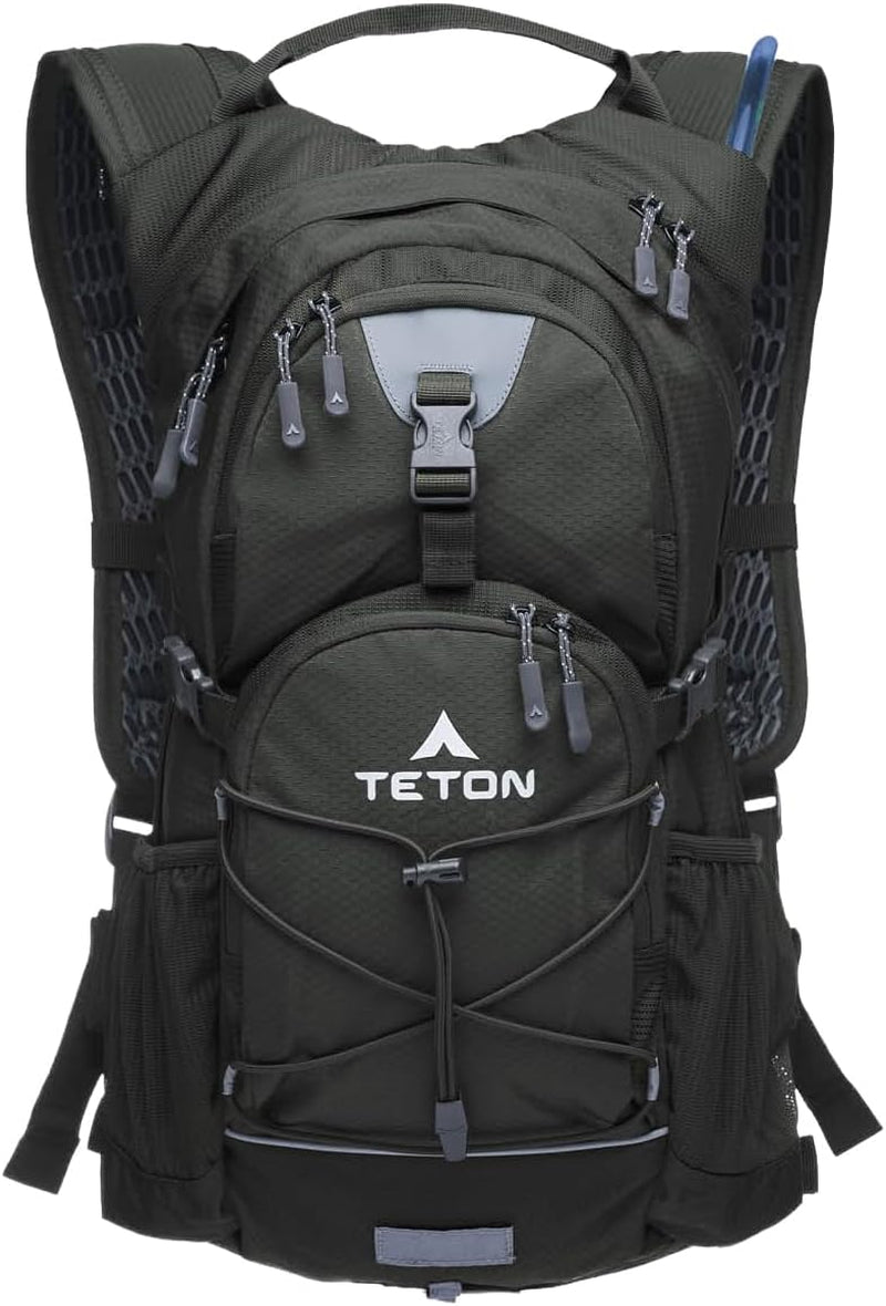 Teton Oasis Trailrunner Hydration Backpack – Lightweight Water Pack with 2L/3L Bladder for Hiking, Running, Cycling, Biking 18L/22L Sizes – Sewn-In Rain Cover – Fits Men and Women