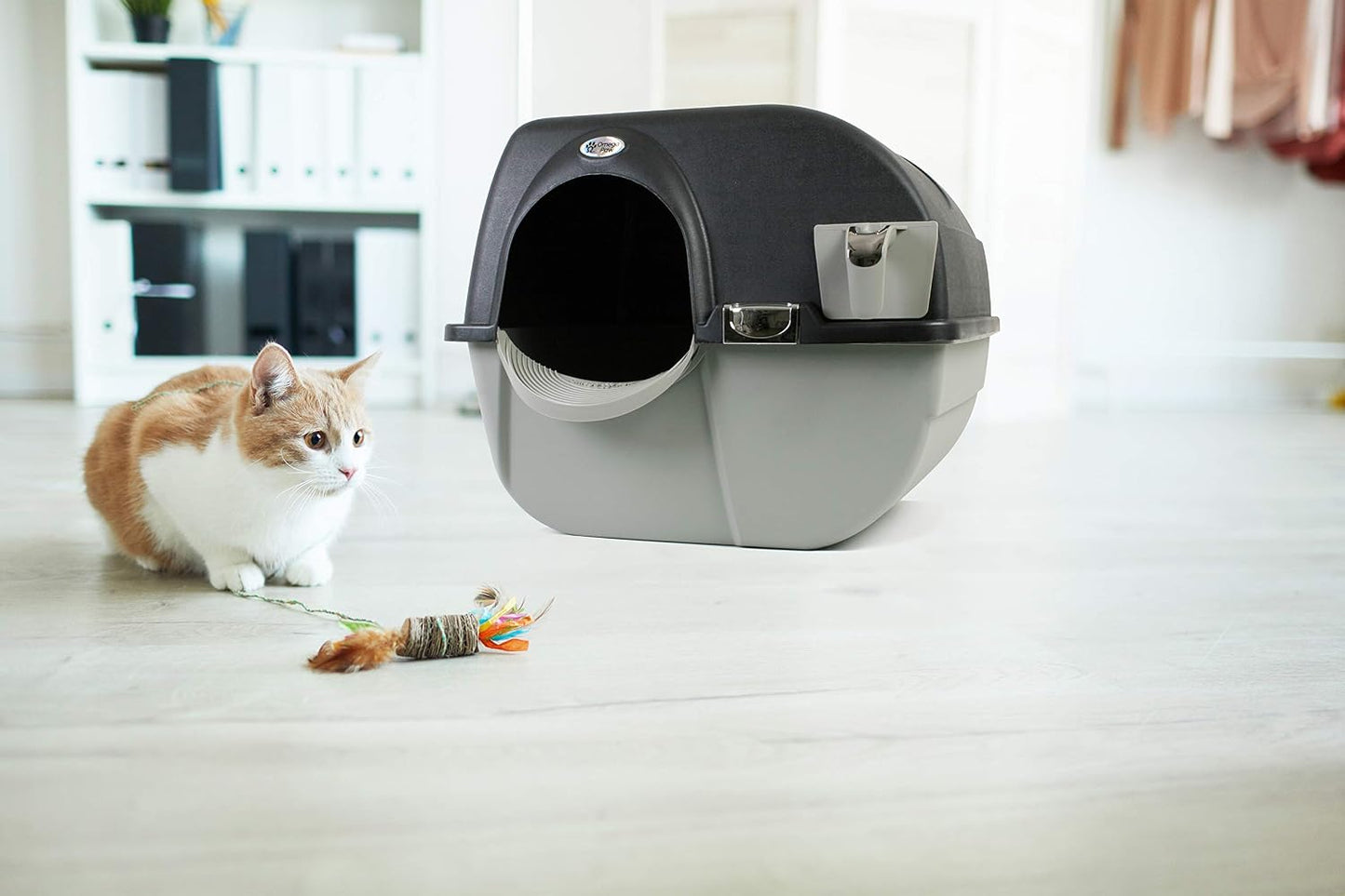 Omega Paw Elite Self Cleaning Roll 'N Clean Litter Box, Midnight Black, Large (EL-RA20-1)