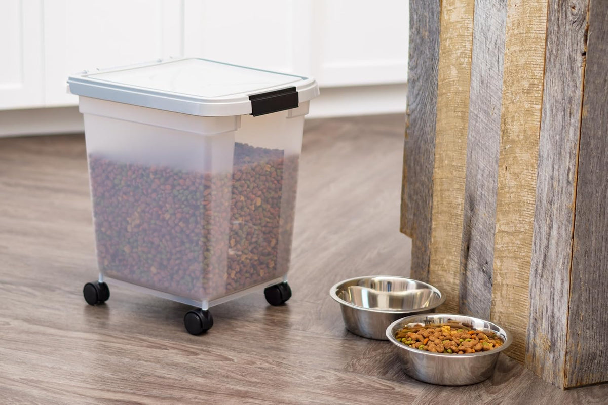 IRIS USA Dog Food Storage Container, up to 25 Lbs, Clear/Gray, Made in USA