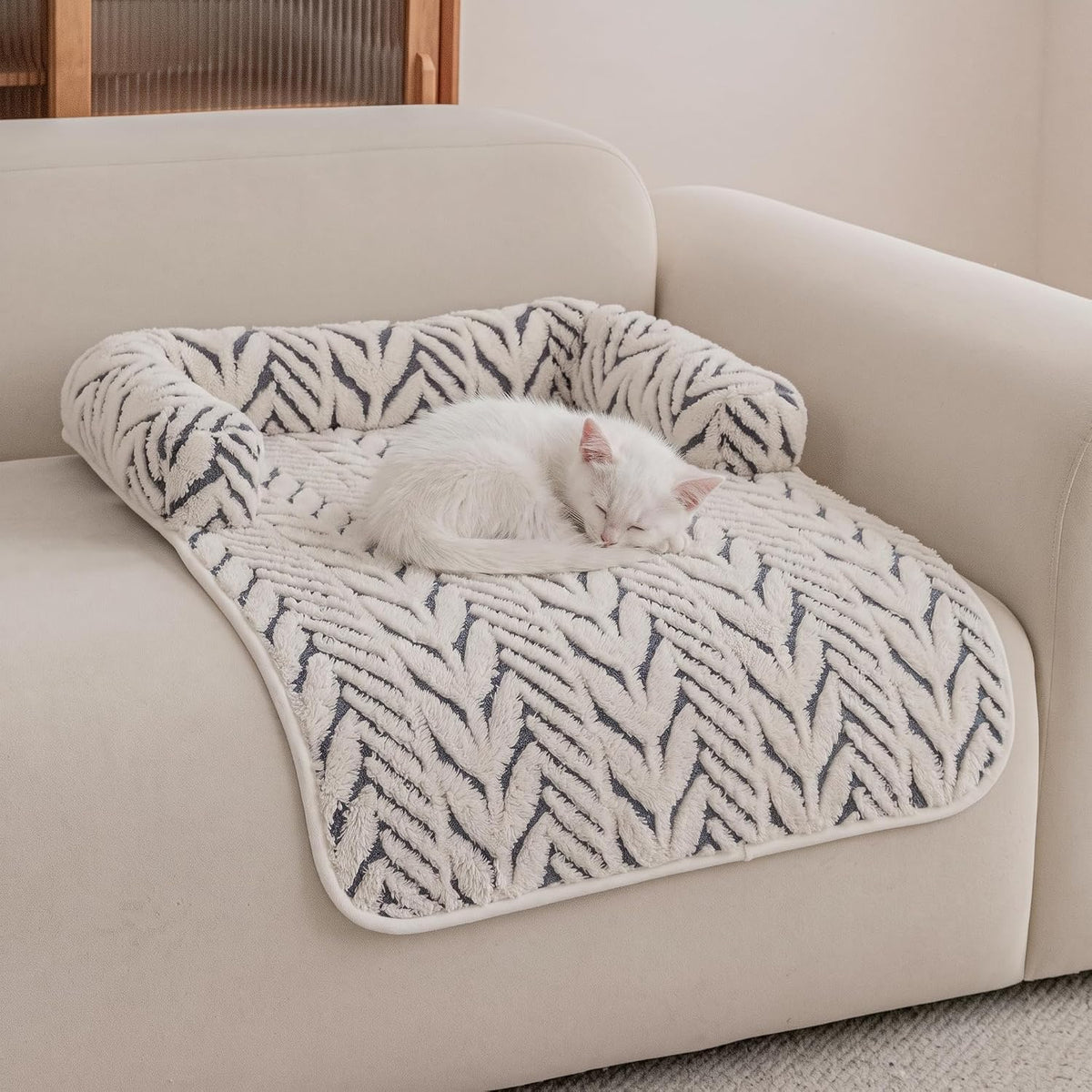 Calming Dog Couch Bed Mats with Neck and Head Support, Fluffy Plush Pet Sofa Cover for Small Medium Dogs and Cats, Non-Slip Bottom, Machine Washable