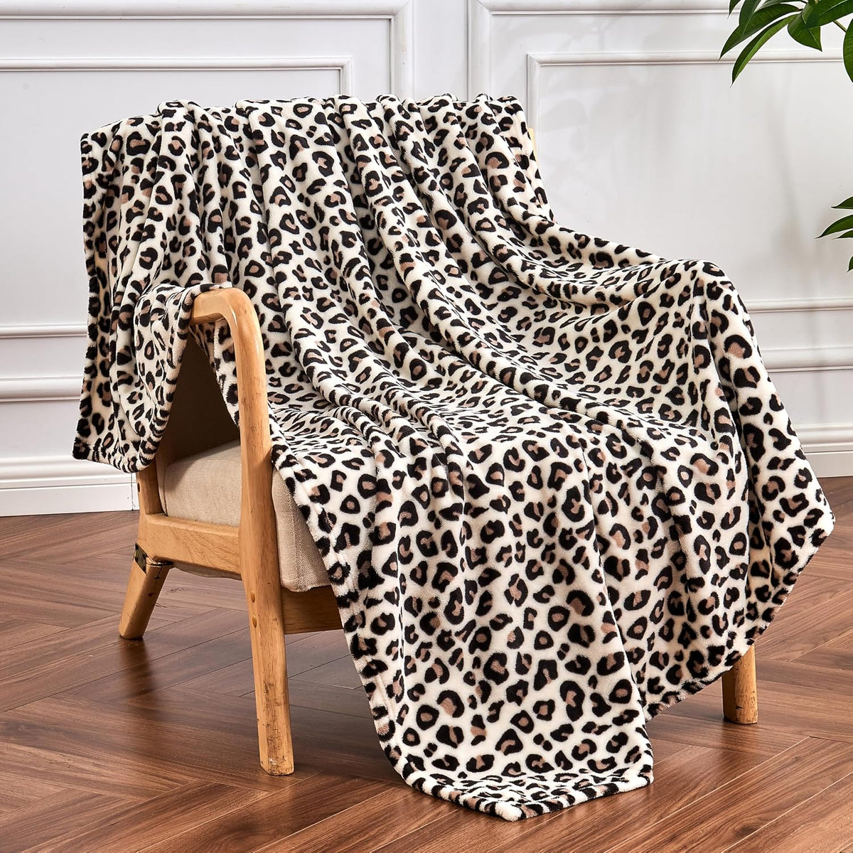 Edenleaf Leopard Print Blanket Fleece Throw for Bed Sofa Travel and Camping, Super Soft Cozy Fluffy Plush Cheetah Print Blanket for All Seasons 60"X80" (Dark Brown)