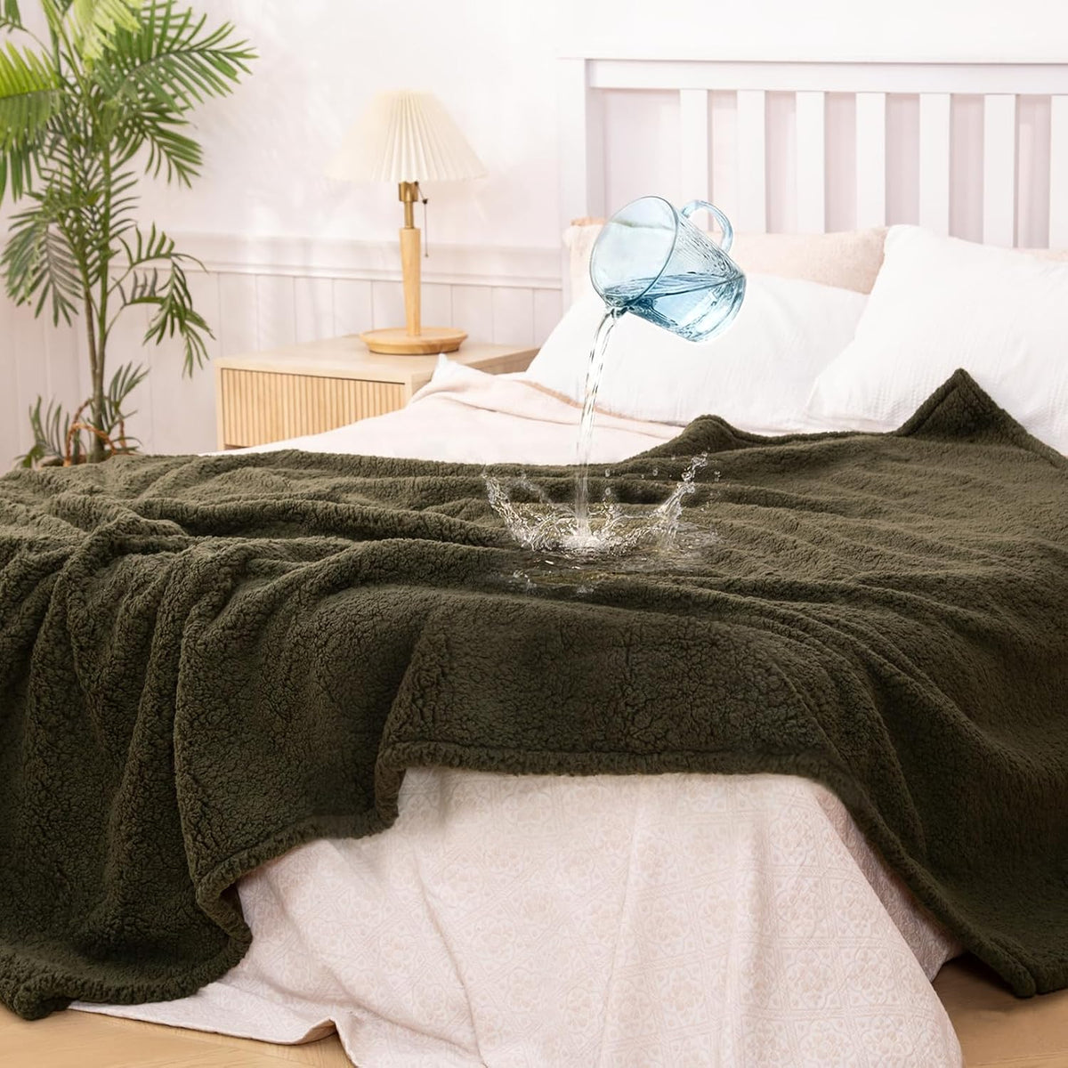 Waterproof Dog Blanket 60 X 80 in for Large Dogs, XL Washable Pet Blanket