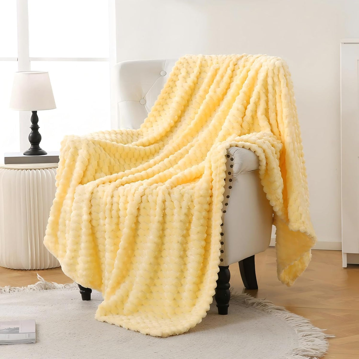 Bnuitland Light Yellow Flannel Throw Blanket (50X40 Inches), 300 GSM Fleece Cozy Warm Soft Lightweight Bed Sofa Blanket for Babys and Pets, Suitable for All Seasons